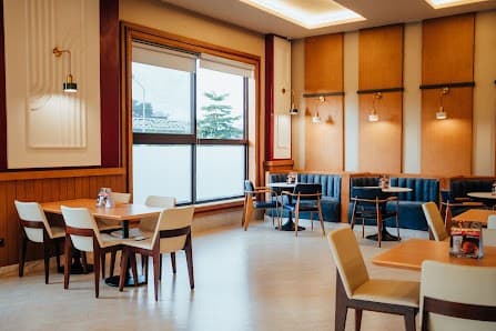 Caramel Café dining room with warm natural light